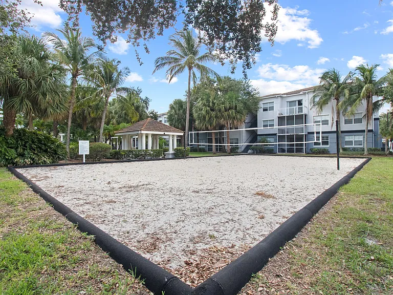 Outdoor Sand Volleyball Court at Verona at Boynton Beach Apartments in Boynton Beach, FL 33426