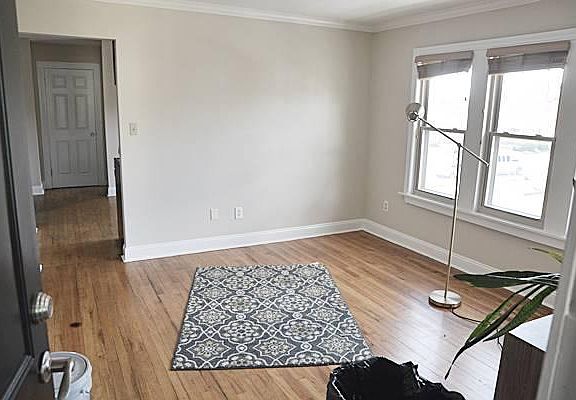 2nd image of 3212 Evaline Ave Unit 4