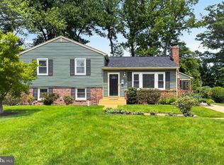 1210 Croton Dr, Alexandria, VA 22308