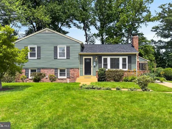 1210 Croton Dr, Alexandria, VA 22308