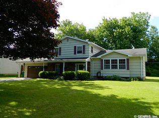 57 Kathy Dr, Pittsford, NY 14534