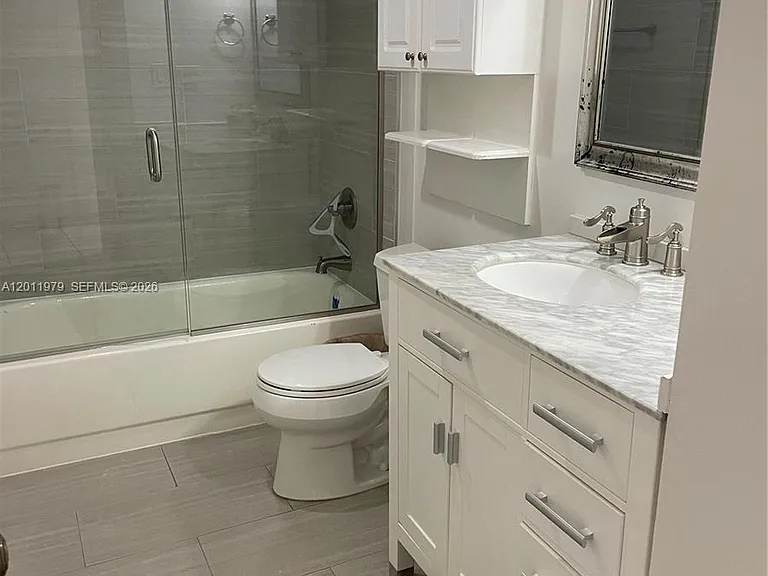 1621 Collins Ave #707 — Photo 14