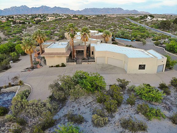 3rd image of 5889 Las Alturas Dr