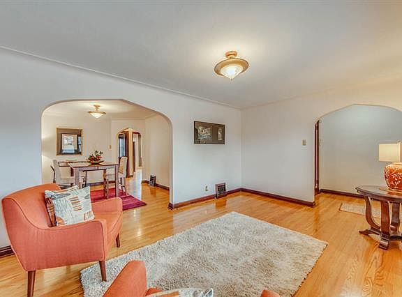 5th image of 4160 Miami St
