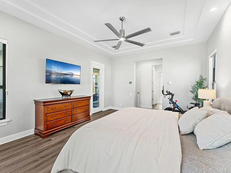3638 Lake Adelaide Pl — Photo 34