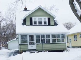 1055 Bennington Dr, Rochester, NY 14616