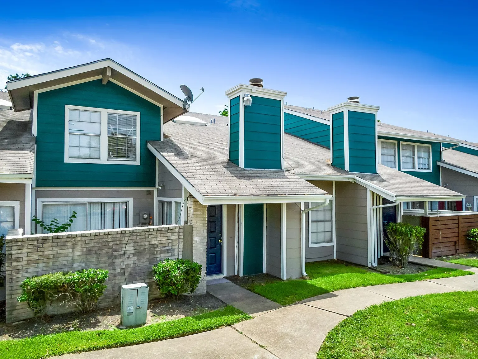 Casa Azul Townhomes — Photo 2