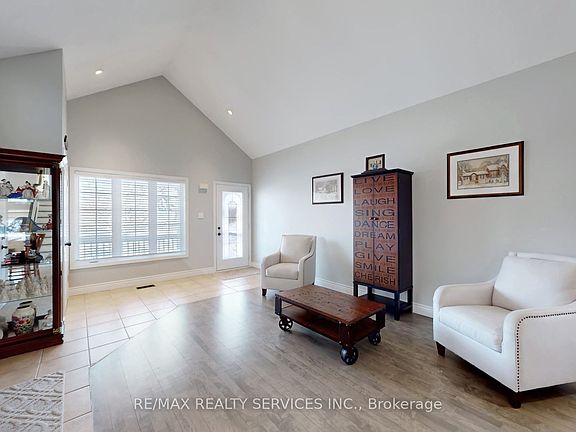 5th image of 37 Abbey Rd