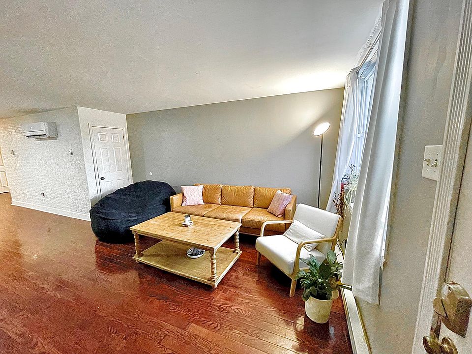1st image of 1329 S 2nd St Floor 1