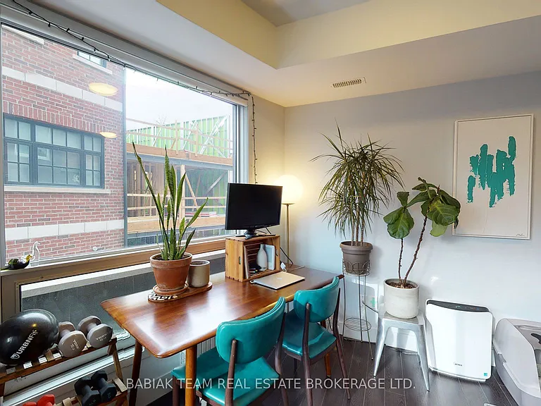332 High Park Ave #203 — Photo 9