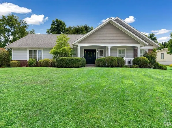 32 Kensington Place Ct, Saint Charles, MO 63304