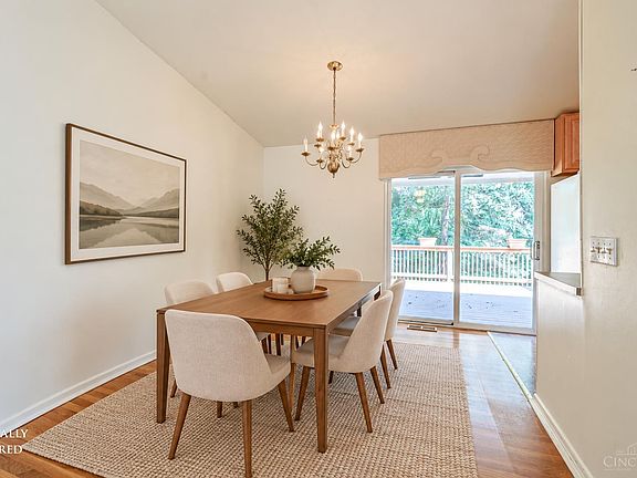 5th image of 7306 Redondo Ct