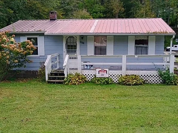 2511 Camp Creek Rd, Whittier, NC 28789