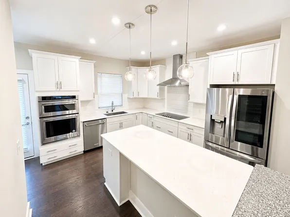 16042 Roscoe Ln, Charlotte, NC 28204