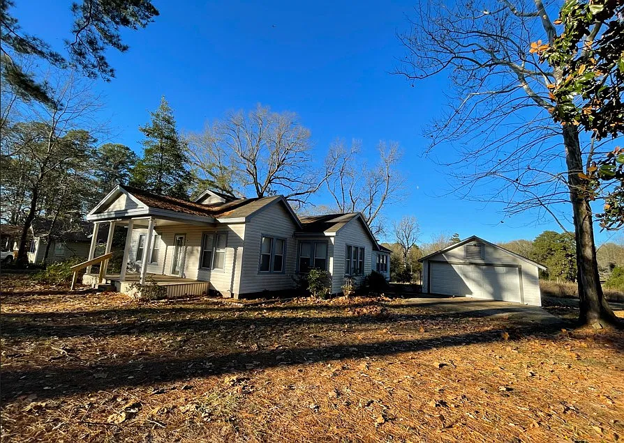 3 bed, 1994 sqft, $1,698 — Photo 3
