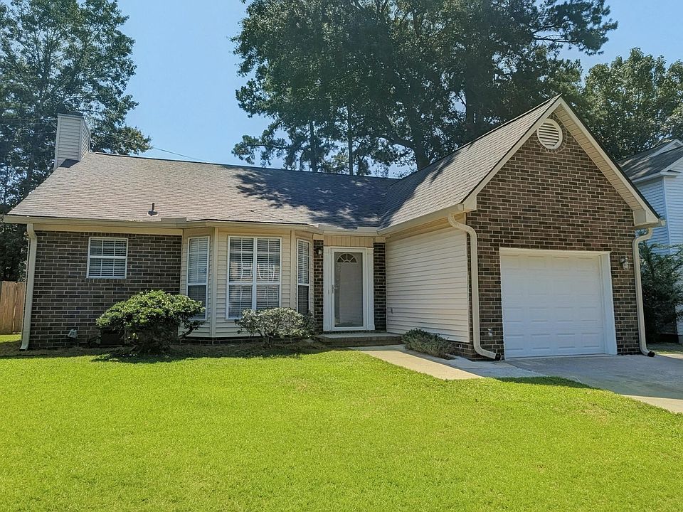 1st image of 105 Parish Parc Dr