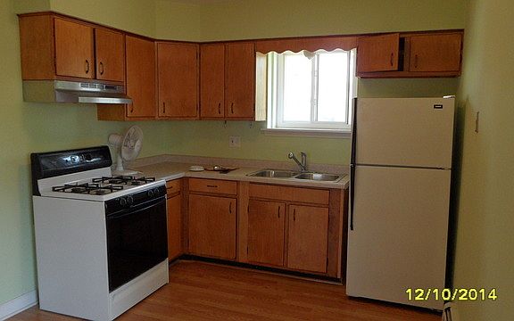 4th image of 4734 Rose St #2W