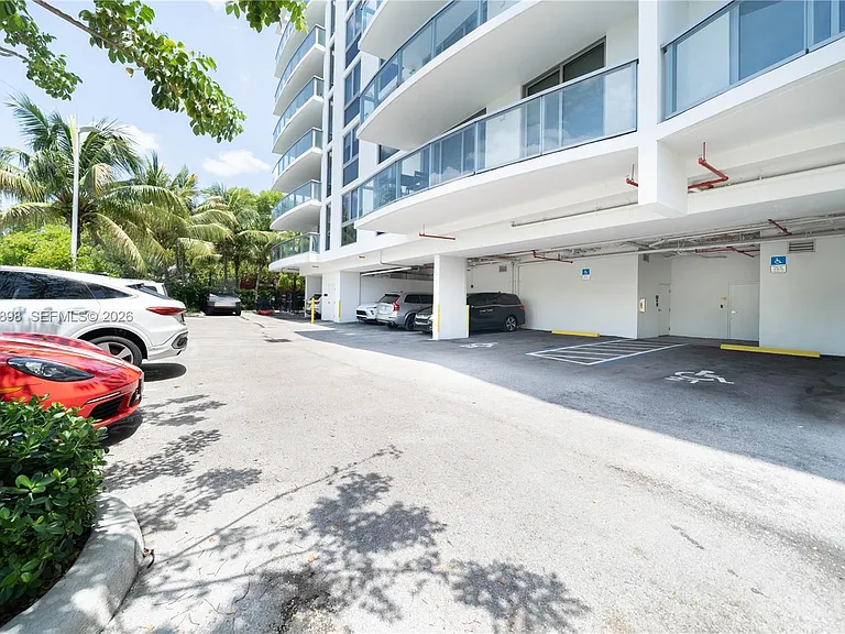 13800 Highland Dr #Penthouse 4 — Photo 40