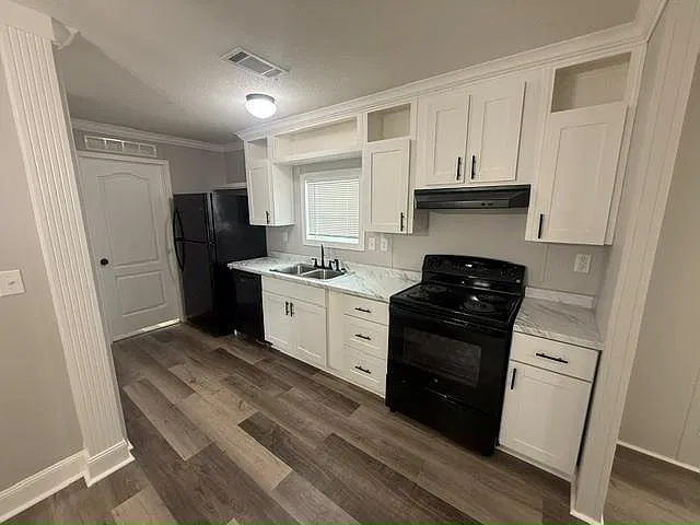 2 bed, 810 sqft, $1,700 — Photo 3