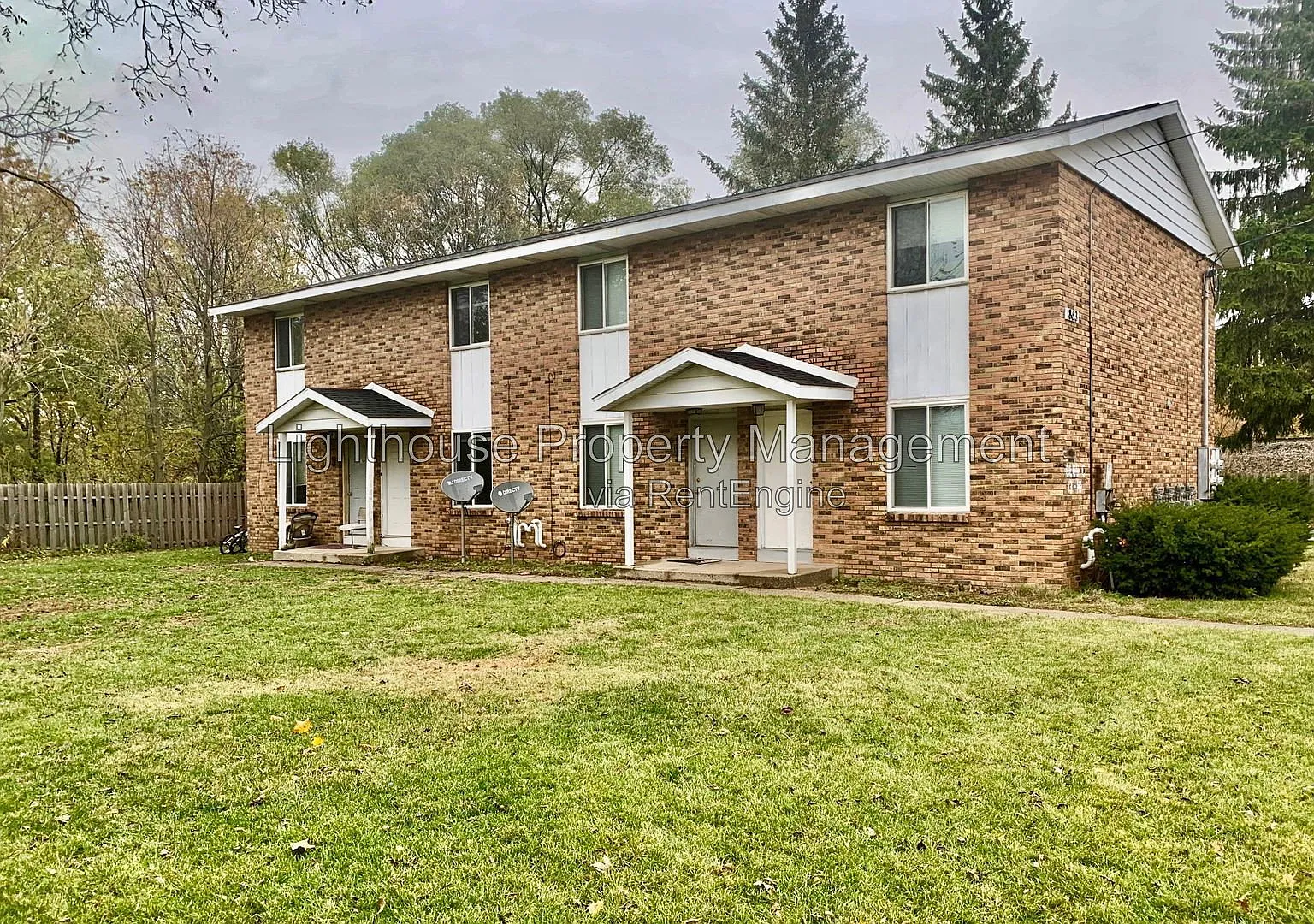 2 bed, 1.5 bath, 800 sqft, $1,295 — Photo 2