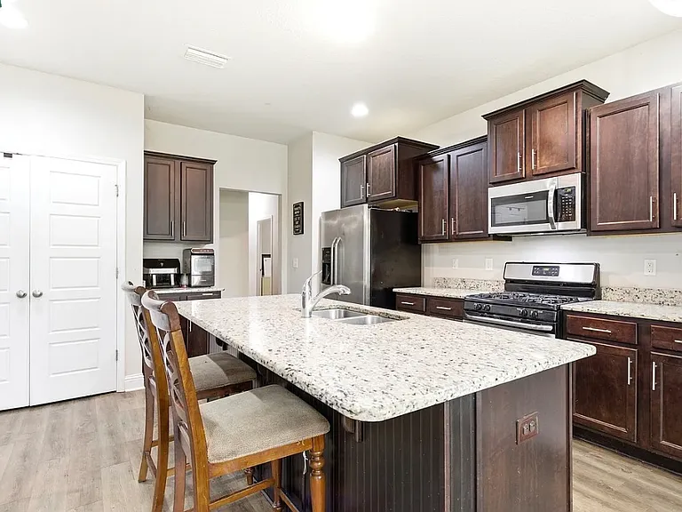 12561 Waxwing Ave — Photo 28