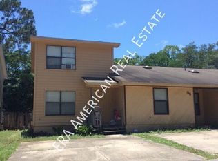 93 Harris Rd NE, Fort Walton Beach, FL 32547