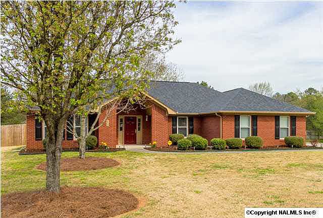1st image of 200 Double Oak Dr