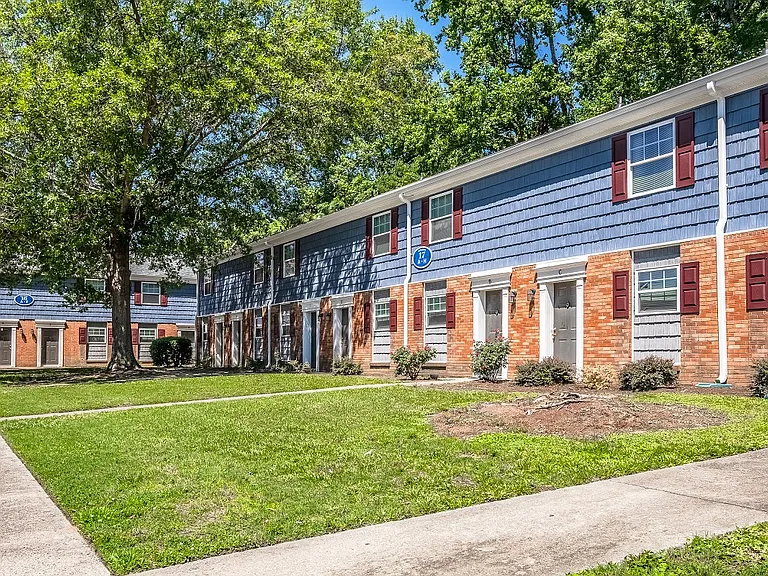 Bramblewood Apartments — Photo 10