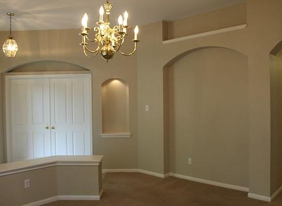 4th image of 8017 Whitworth Ln