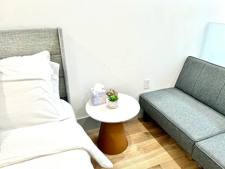 14954 Sherman Way #202 — Photo 6