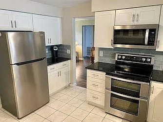 5045 Greenbriar Dr — Photo 18