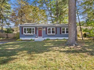 4 Chesapeake Rd, Nashua, NH 03062