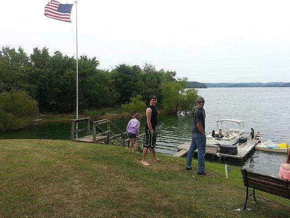 4th image of 1411 Lake Front Dr