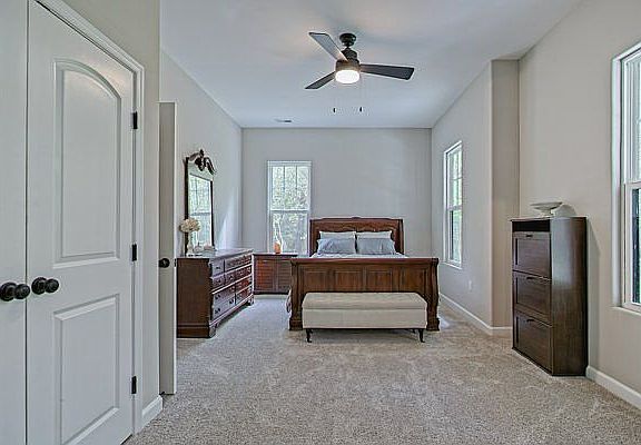 5th image of 306 Ilex Dr