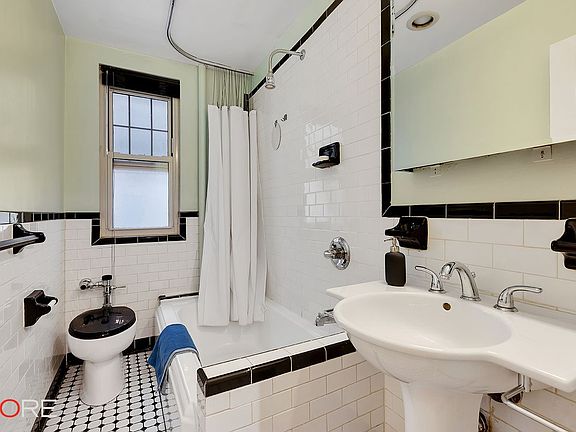 5th image of 3117 Broadway APT 42