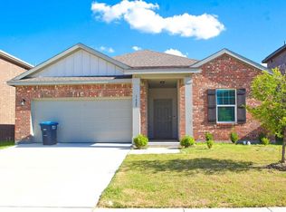 1625 Shadow Hawk Dr #1625, Haslet, TX 76052
