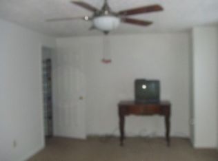 22366 Stablehouse Dr, Sterling, VA 20164