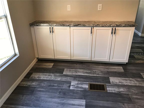 5th image of 1202 Sea Oats Cir E