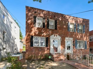 2418 18th St SE, Washington, DC 20020