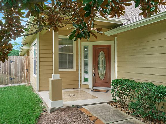 3rd image of 50 Greenwich Pl