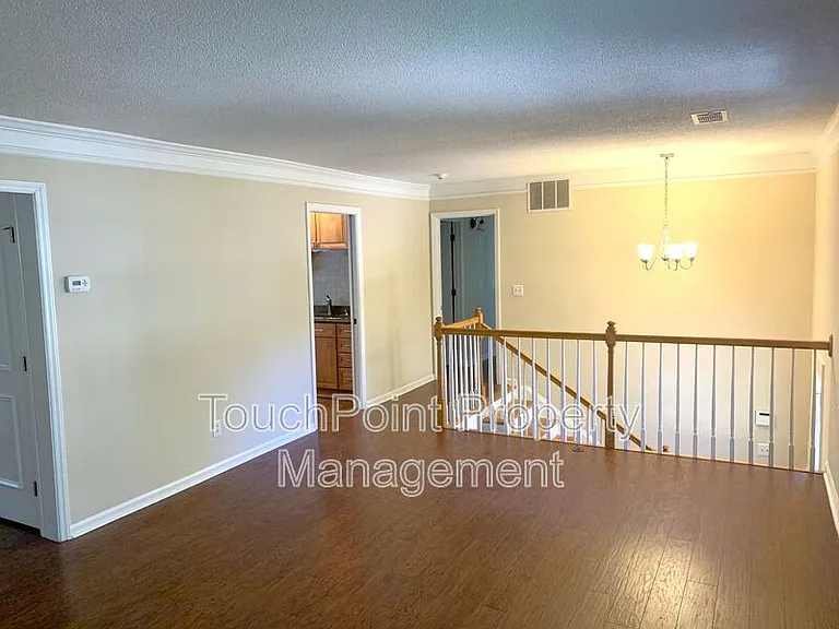 1114 Glenshannon Rd — Photo 26