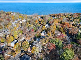 11 Beech Rd, Rocky Point, NY 11778
