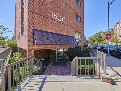 1600 Massachusetts Ave APT 404, Cambridge, MA, 02138