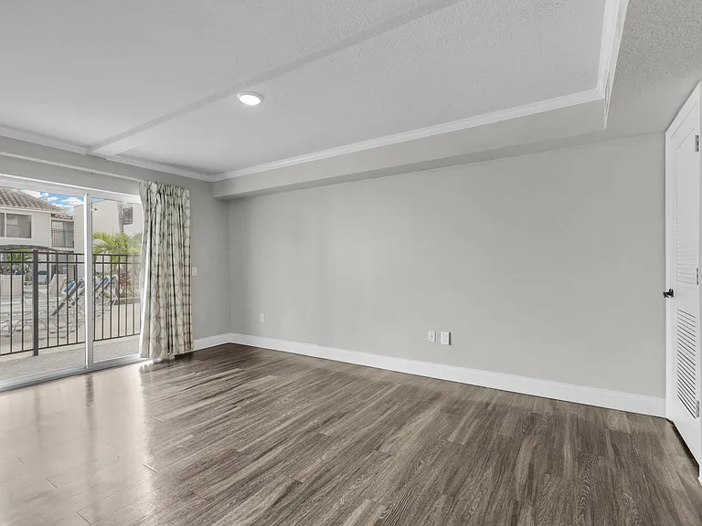 7430 Brooklyn Dr #202 — Photo 8
