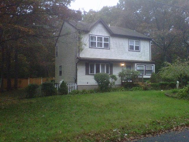 1st image of 12 Beach Ln