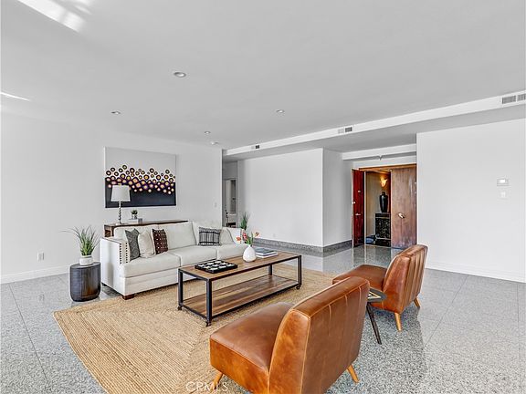 5th image of 1333 S Beverly Glen Blvd APT 402