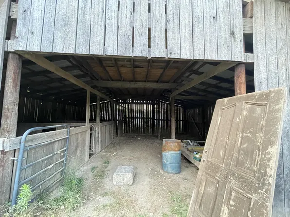 142 Meadow Lane Rd, Grandview, TN 37337