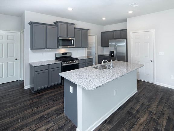 3rd image of 309 Tahoe Drive