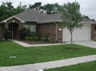 219 Midtown Park Dr, Alvin, TX 77511