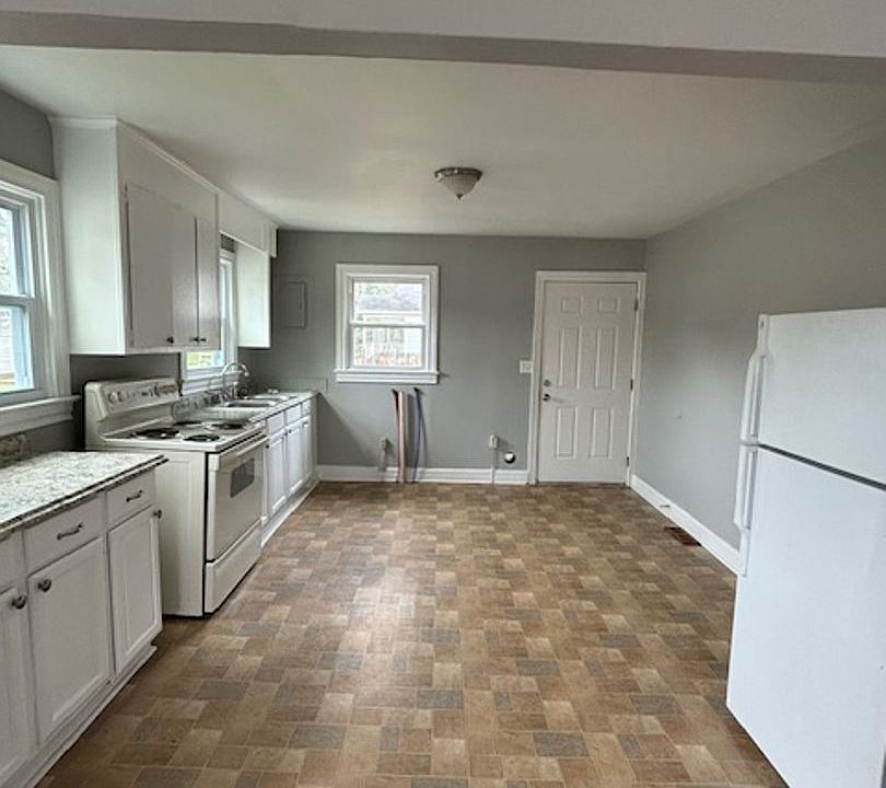 521 Edgemont Ave, Greenville, SC 29617 Zillow